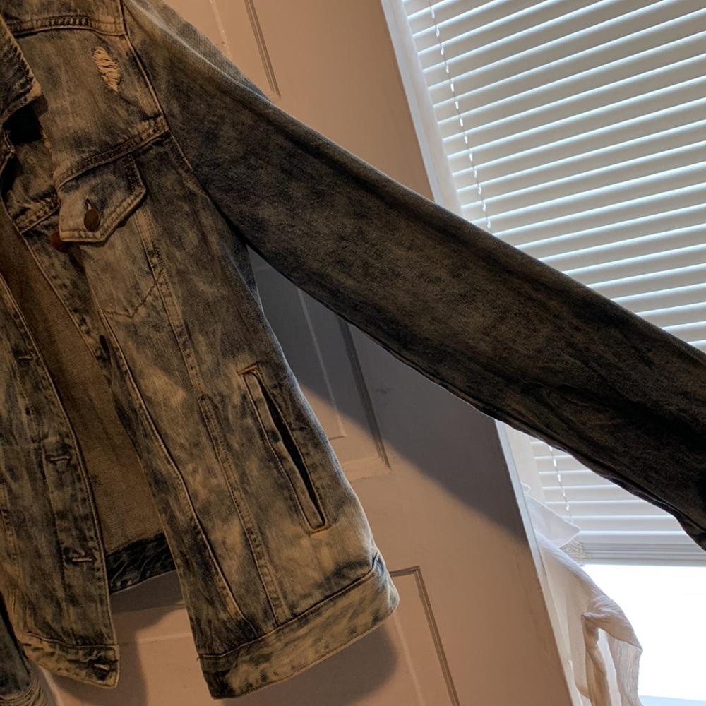 Express Jean Jacket - Picture 3 of 4